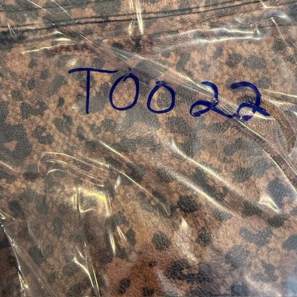 Free People Fake Out Leopard Print Faux Leather Faux Wrap Mini Skirt Size 2 - Picture 12 of 12